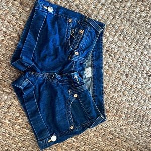True Religion Jean shorts - size 29